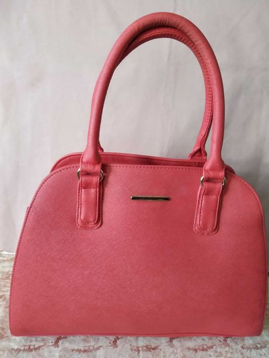 Женские сумки River Island, David Jones