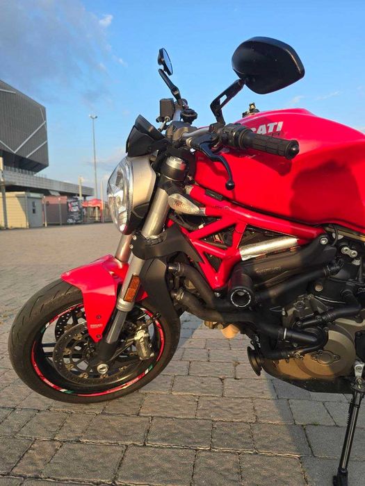 Ducati Monster 821
