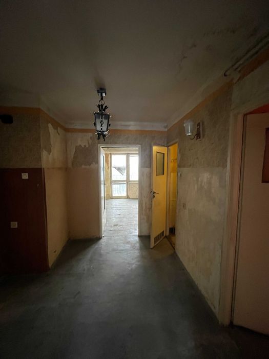 Mieszkanie dwupokojowe do remontu