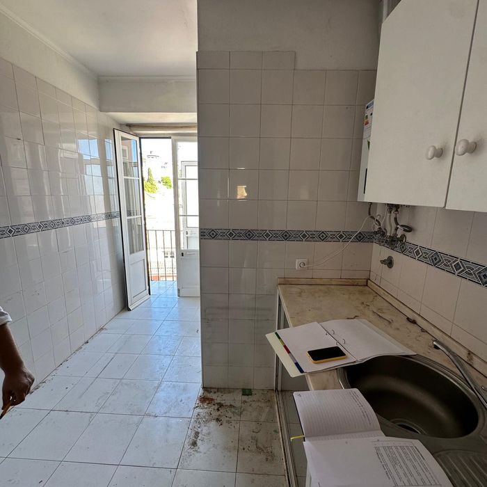 Demolições e serviços