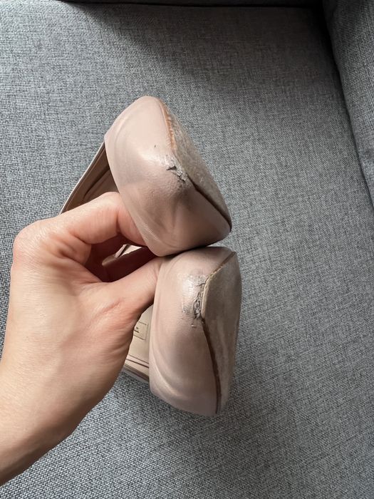 Cieliste buty na obcasie szpilki nude beżowe Massimo Dutti skórzane