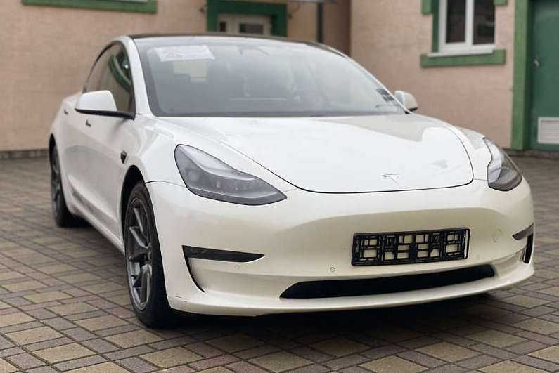 Tesla model 3 Long Range dual motor 2021