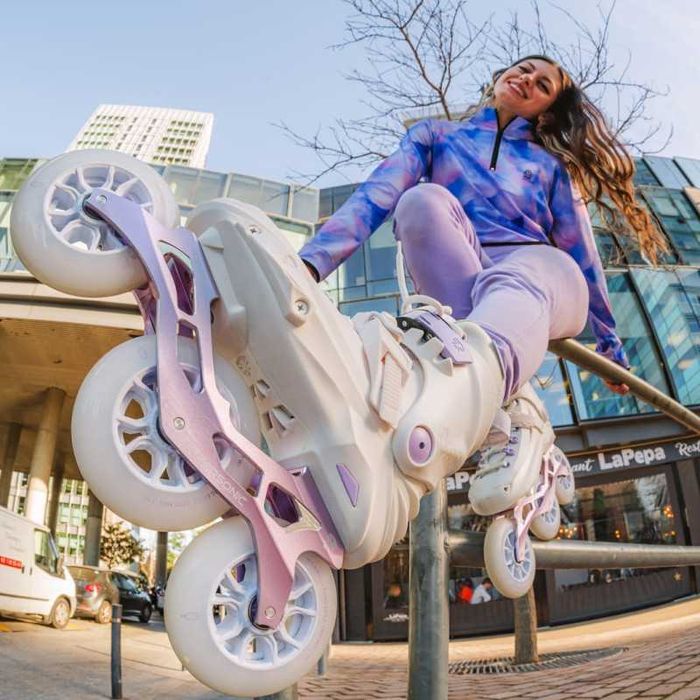 Фрискейт ролики Flying Eagle X7T Reaver белые