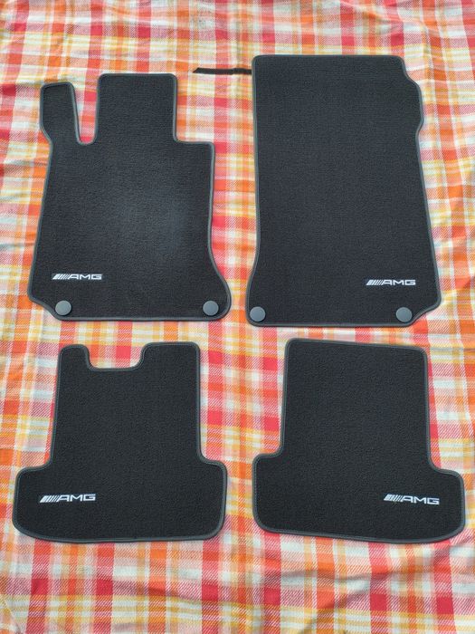 Dywaniki Mercedes C204 AMG C207 AMG
