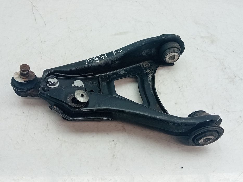 Braço de suspensão frente esquerdo RENAULT Clio II (BB0/1/2_, CB0/1/2_