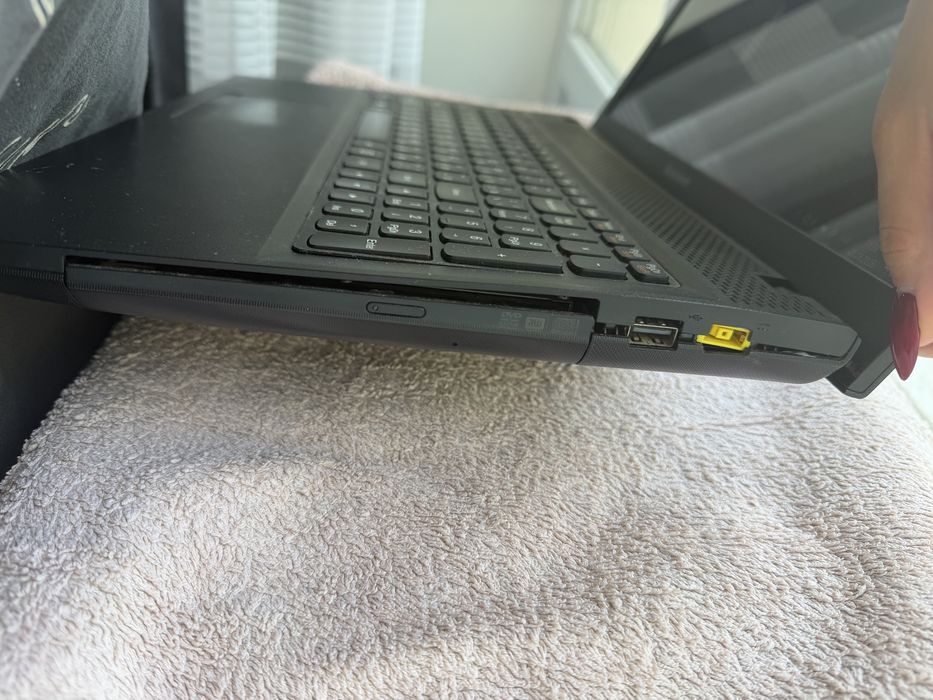 Ноутбук   Lenovo