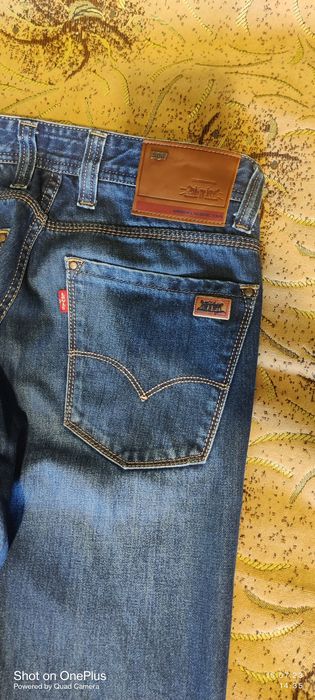 Джинси Levi's темно сині