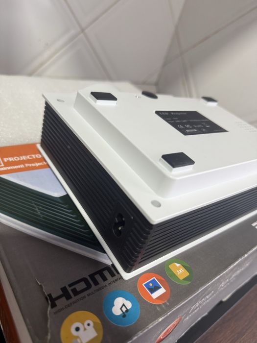 Projetor Home Cinema