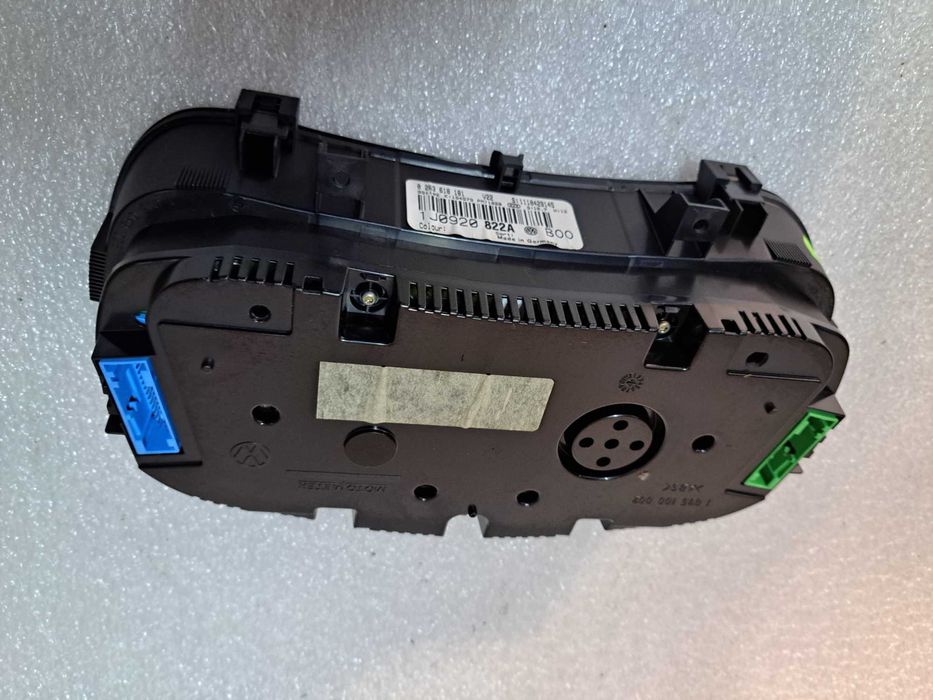 Licznik Volkswagen Bora 2.0 automat -822A