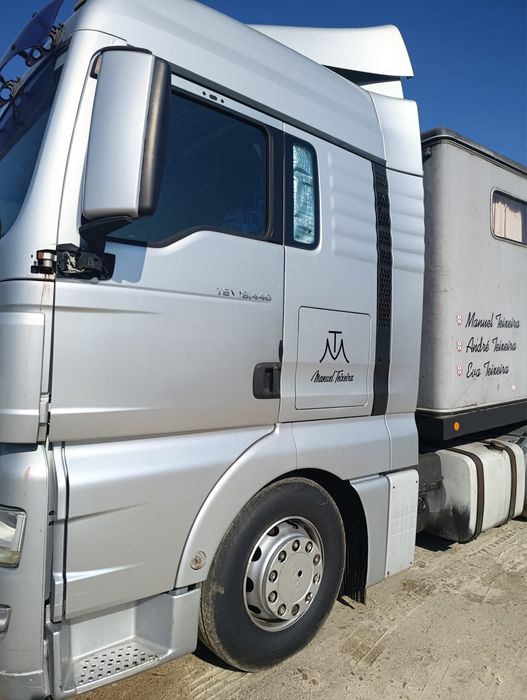 MAN tga 440 , reboque transporte cavalos