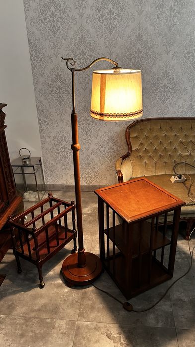 Lampa i stoliczki