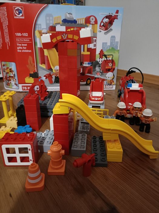 Klocki 78 elementów City Fire Station 188-102 ANEK plus gratisy