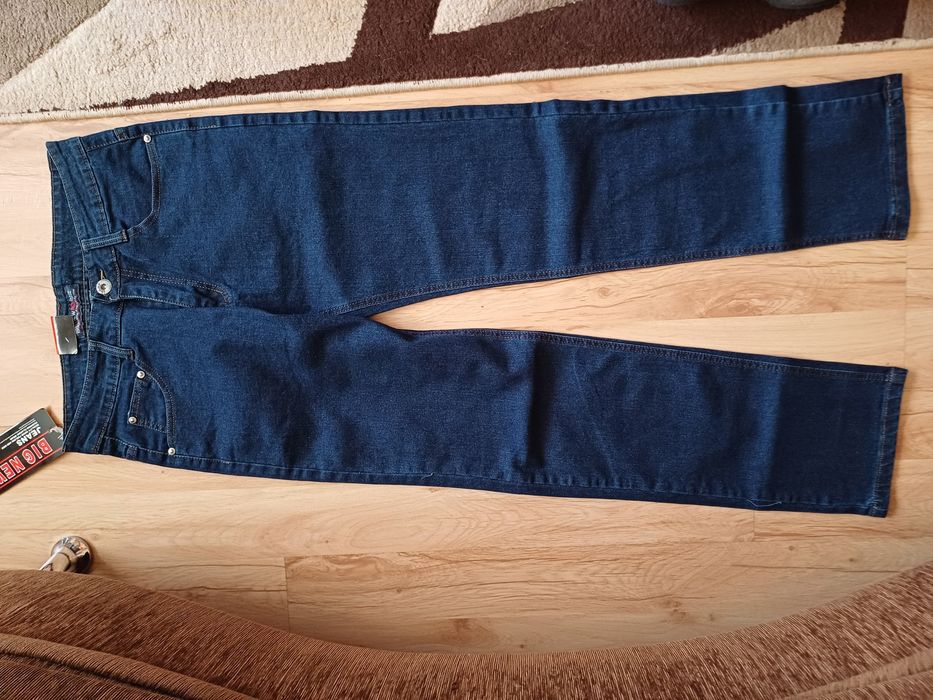 Jeansy prosta nogawka 30