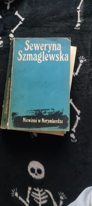 Książka "niewinni w Norymberdze" USZKODZONA