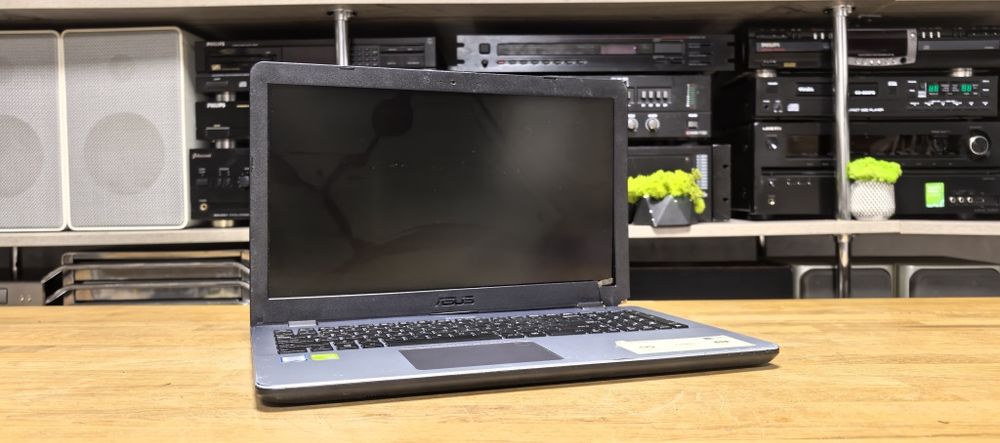 Ноутбуки Asus F542U/Medion S4216/Packard Bell Z5WT1