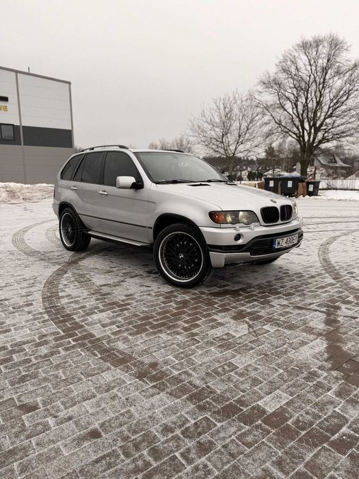 BMW X5/pakiet IS/po dużym serwisie/alufelgi 22/car-audio/super wygląd
