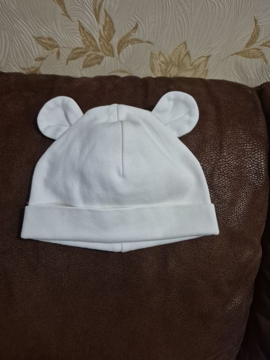 Шапочки на дівчинку