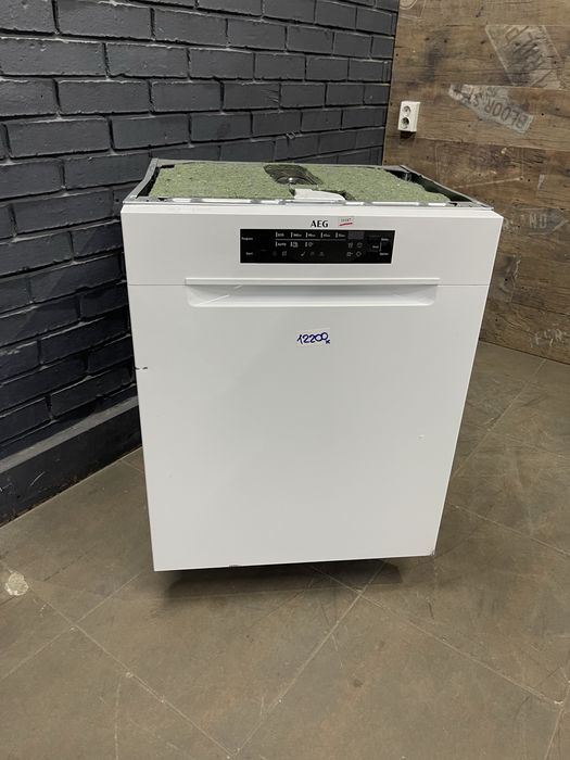 Газова кухонна плита 60 см Бош BOSCH HSV 745020 біла Німеччина б/у