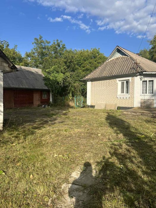 Будинок зі зручностями в селі Головеньки,є відео-огляд.