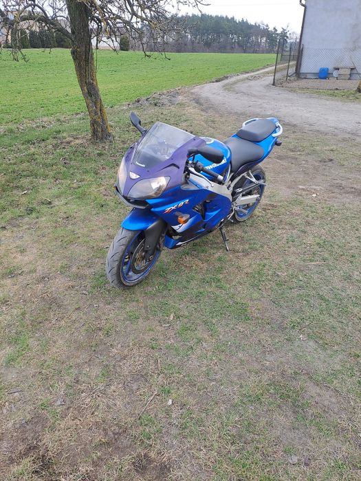 Kawasaki Ninja 900