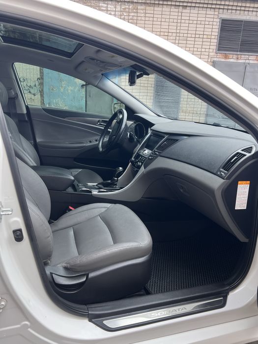 Hyundai Sonata гібрид