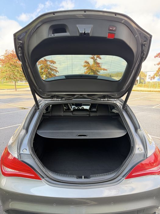 **Como Nova**Revisoes na marca**Mercedes-Benz CLA 180 Shooting Brake Urban | Gasolina | 110.000 km — photo 5