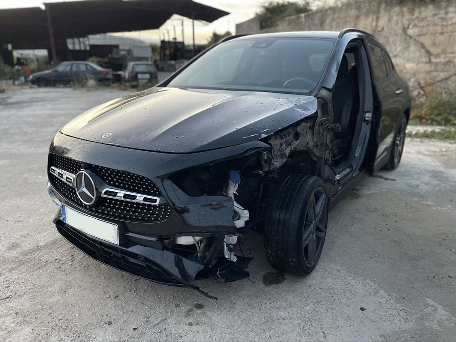 Mercedes Benz Gla180d Amg