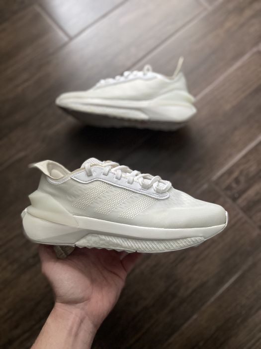 Жіночі кросівки Adidas