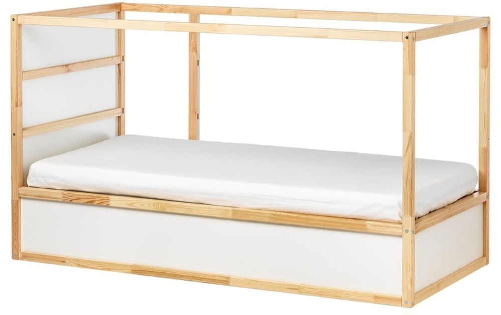 Cama reversível de criança