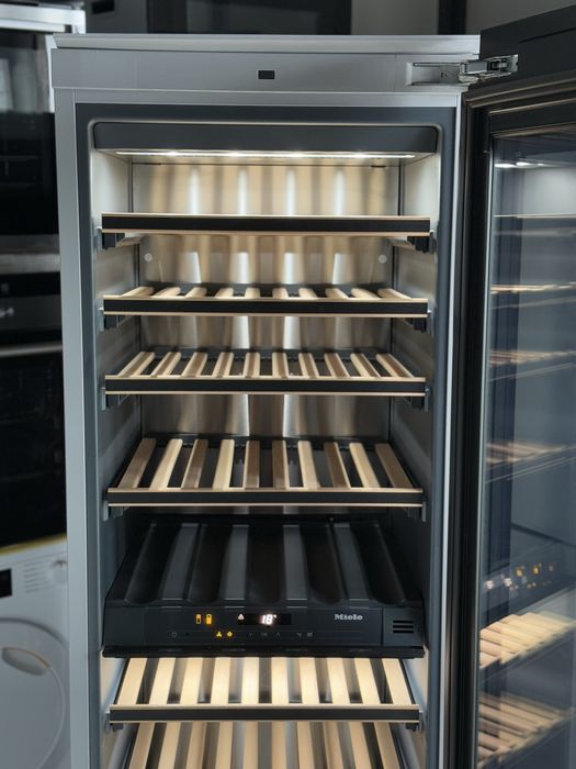 Винна шафа Miele KWT 6722 iGS винный шкаф винник