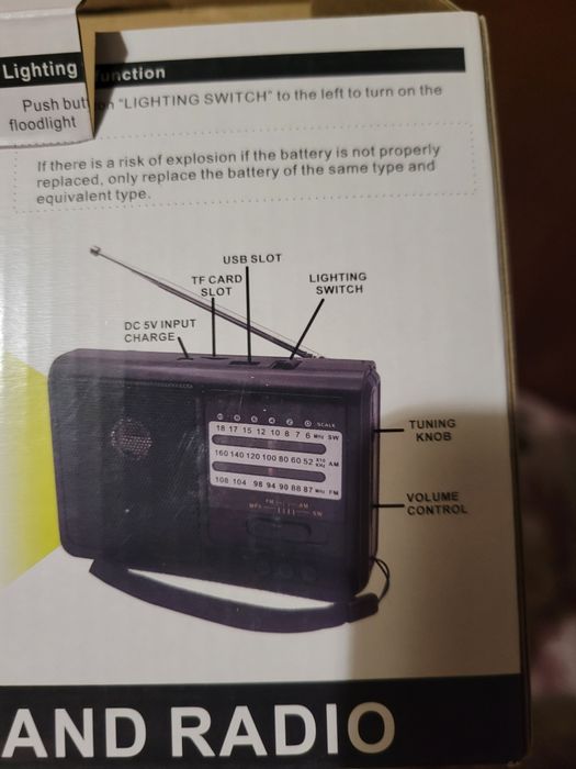 Радіоприймач /Радиоприемник Nakiya RX 6038 із USB і фонариком