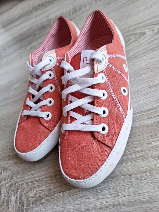 Trampki damskie nowe Helly Hansen r.38 koralowe