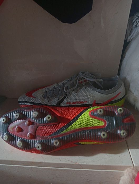 Chuteiras Nike  - relvado sintético