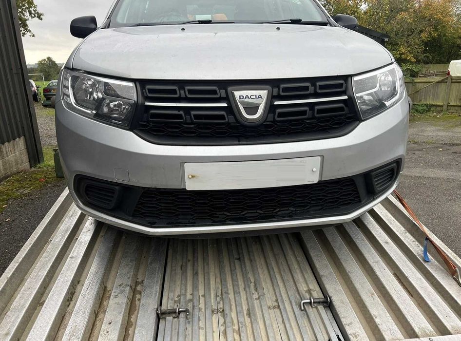 Бампер Renault Sandero Stepway Розборка Рено Сандеро Степвей Четверть