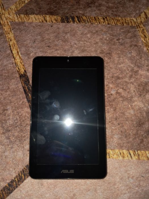 4 планшети на запчастини (Lenovo / ASUS / Prestigio / iRulu)