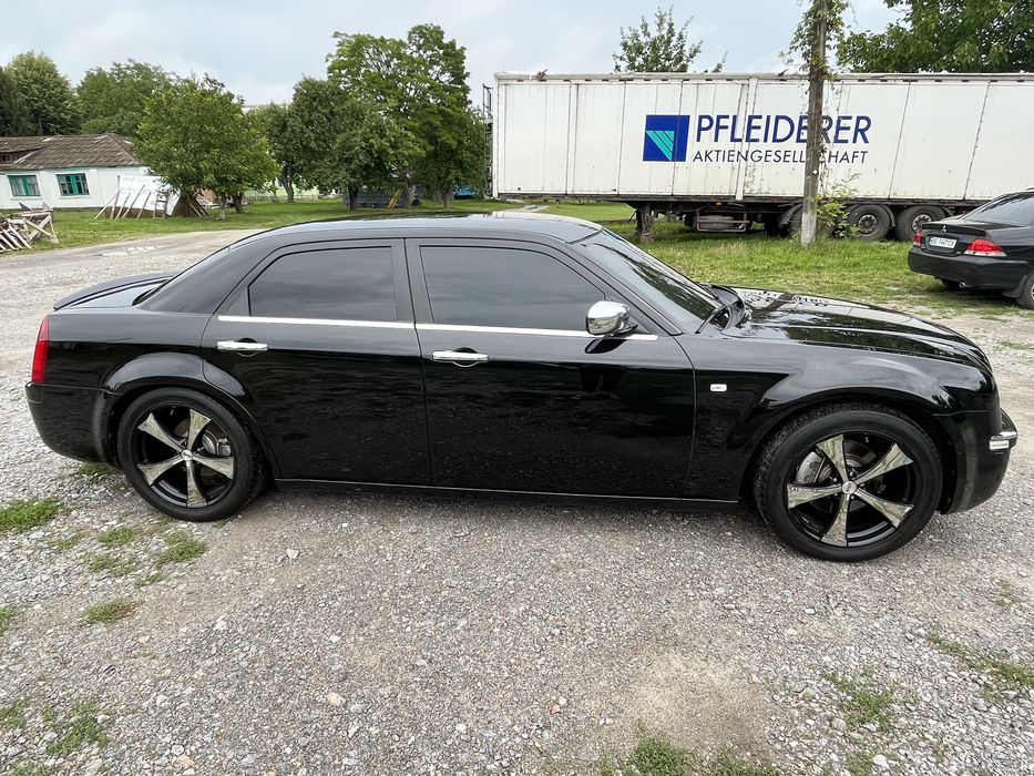 крайслер 300с заказ аренда авто на свадьбу