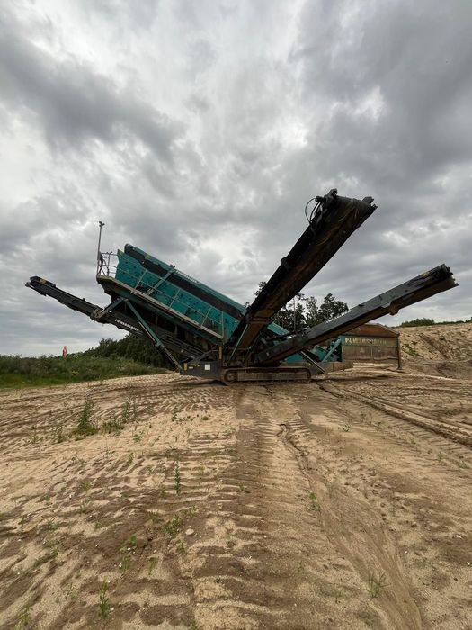 Powerscreen Chieftain 2100X  Powerscreen chieftain 2100X 3-POKŁADOWY
