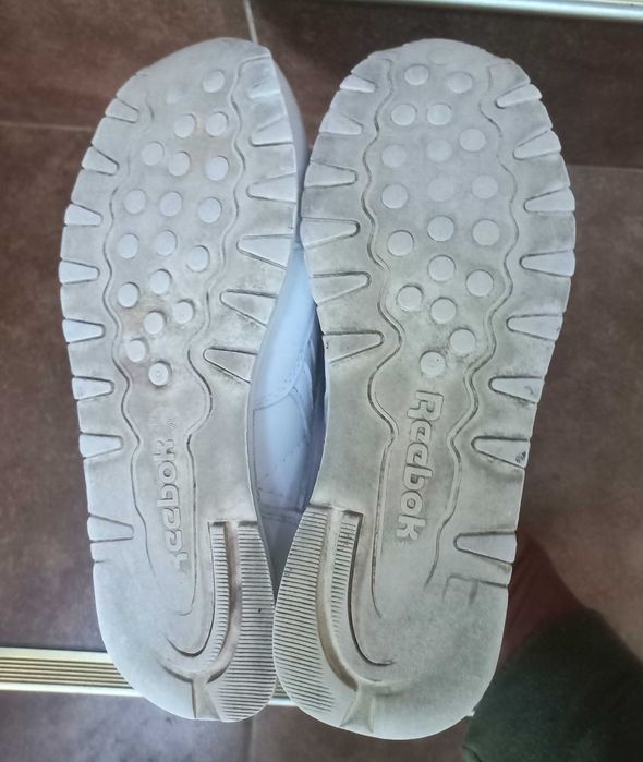 Кросівки легкі в місто на літо жіночі для дівчини оригінал Reebok 37 розмір 23.5 см устілка