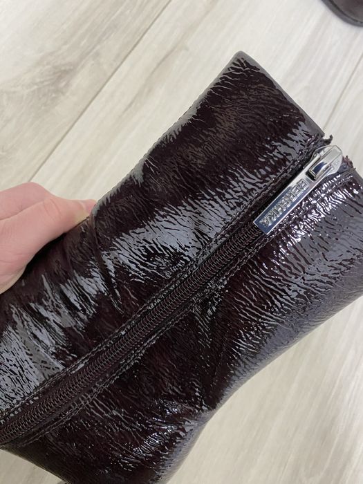 Ботильйони на шпильці бренду BERSHKA