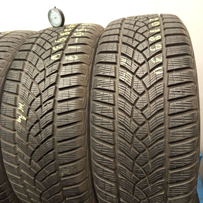 205/50R17 Goodyear Ultra Grip Performance