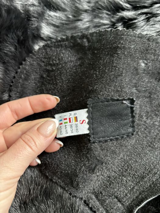Jenot czarny kożuch skóra naturalna owcza wełna futerko s