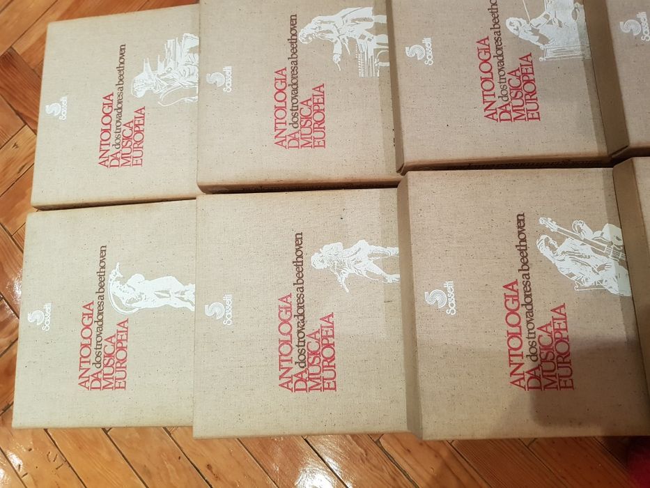 Vinil,Antologia da Musica Europeia nove volumes cerca de 80 LP,s novos