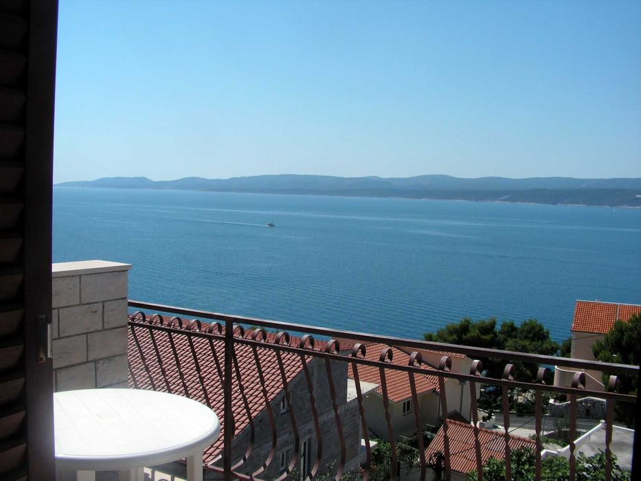 chorwacja apartamenty przy Rivierze Omiś