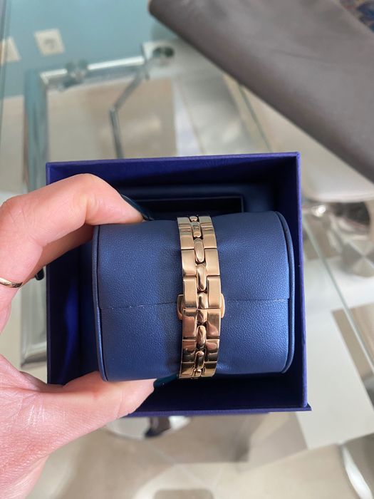 Relógio Swarovski cor champagne