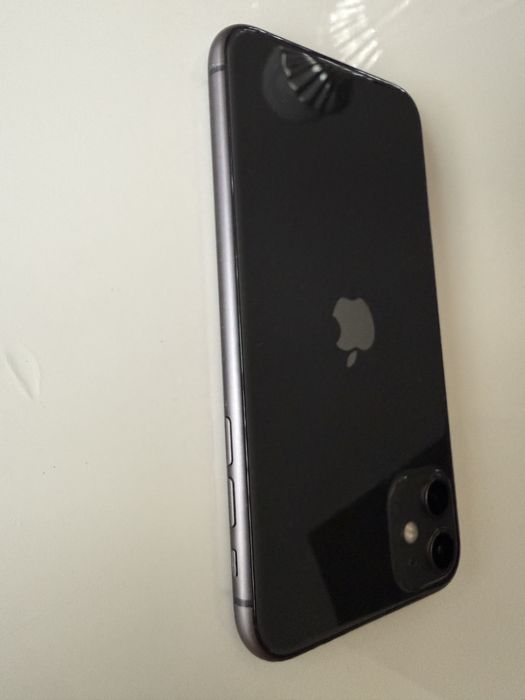 Iphone 11 256GB excelete estado.