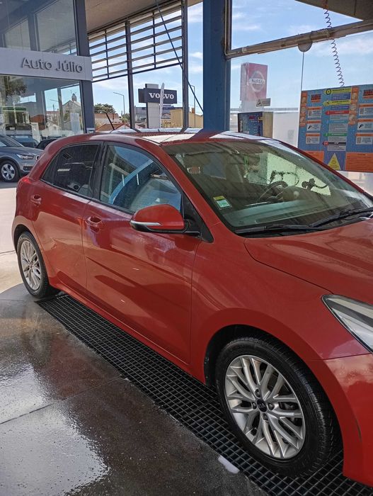 Kia Rio IV de 2018 em excelentes condições