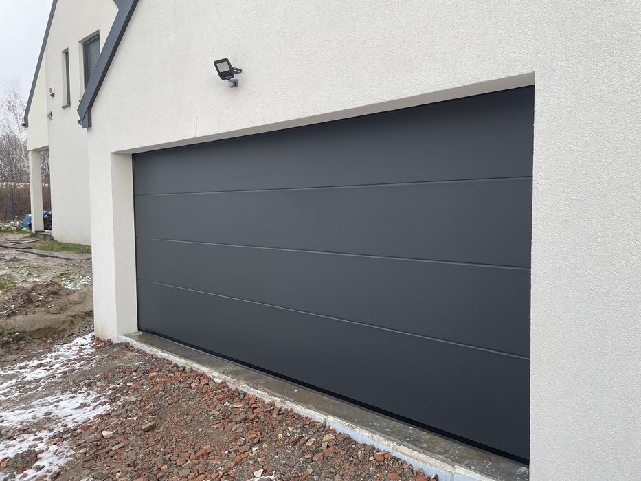 Brama garażowa segmentowa 3000x2500 złoty dąb orzech