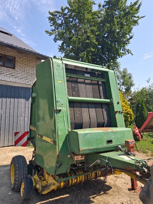 Prasa John deere 550