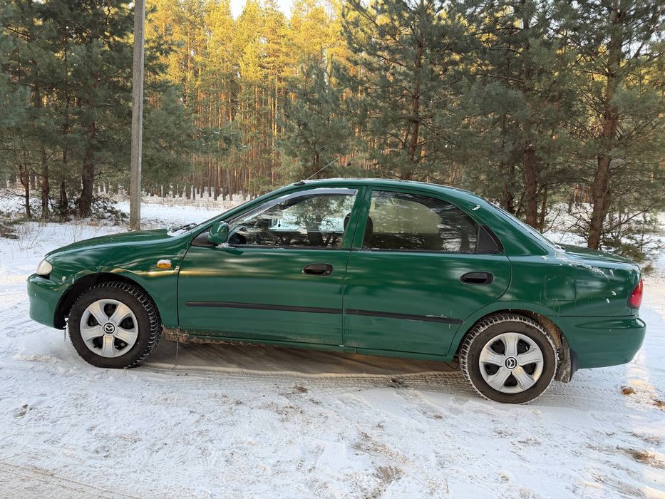 Продам Mazda 323, Автомат
