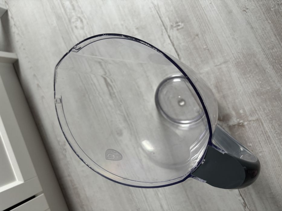 Dzbanek filtrujący DAFI omega 4l stalowy szary